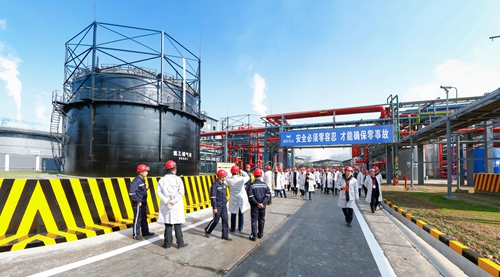 全省危化品企业安全设计诊断复核现场会代表参观宜化太平洋热电公司(图4)