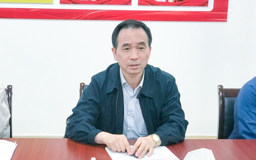 周金平到实训基地现场办公(图2)