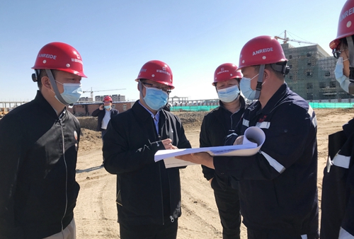 王大真：坚定信心稳扎稳打 建设化工行业的绿色生态文明园区和新疆区域的化工示范标杆(图2)