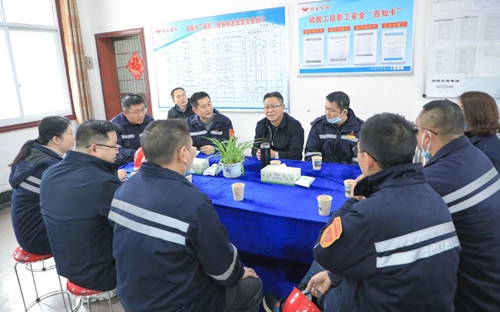 王大真在股份公司一线向全集团广大干部职工拜年(图10)