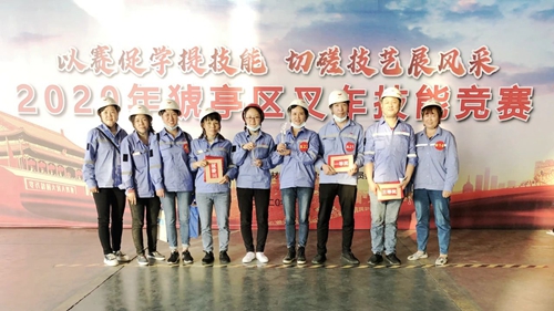 宜昌市猇亭区总工会组织叉车技能竞赛，股份公司多名选手获得荣誉(图1)