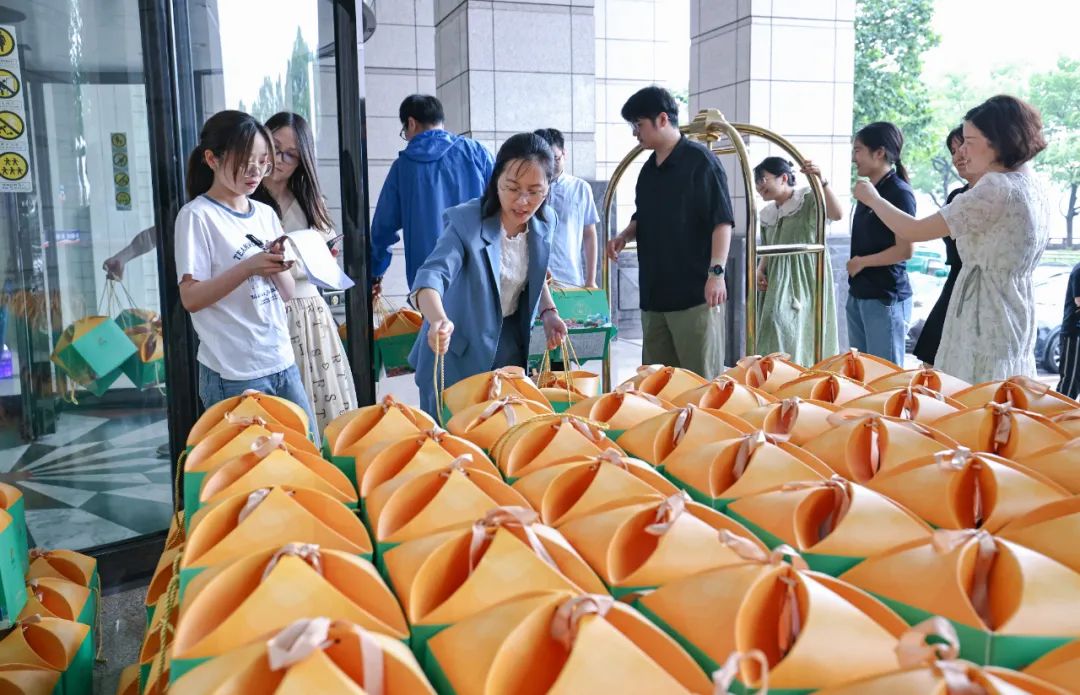 粽享端午情满宜化!集团各公司为广大职工发放端午节福利(图3) 图片