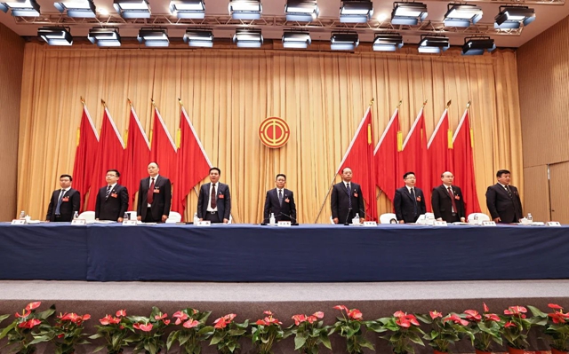宜化集团召开七届二次职工代表大会(图2)