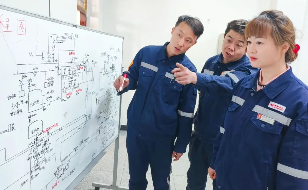 【宜化榜样】新疆宜化王丽：立足平凡岗位，绽放巾帼风采(图3)