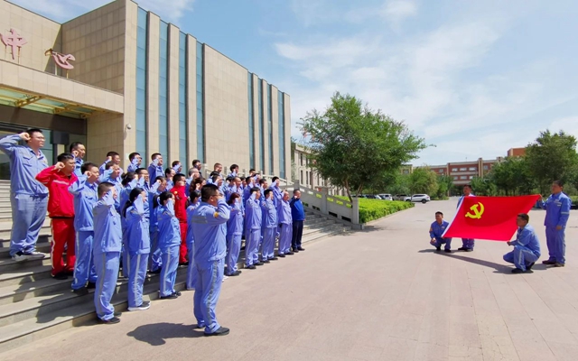 以学促廉筑牢思想防线，新疆宜化开展廉洁警示教育(图1)