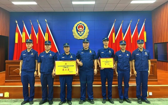 新疆宜化代表队在自治区消防比武竞赛中勇夺佳绩(图1)