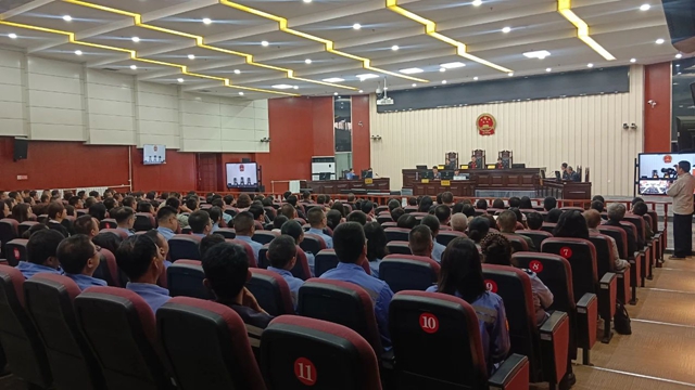 青海宜化：旁听庭审敲警钟，纪法红线记心间(图1)