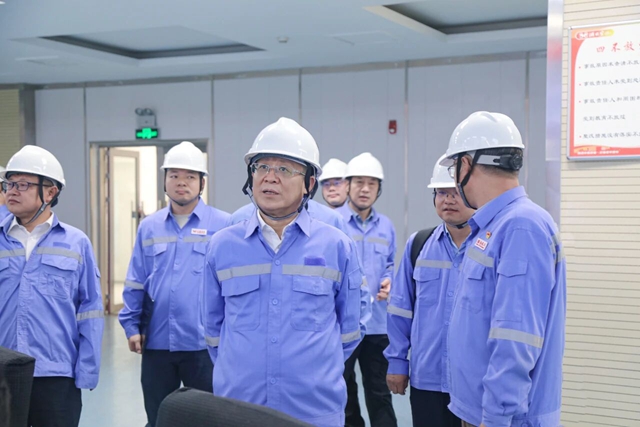 王大真到内蒙古区域分子公司现场办公(图2) 王大真到内蒙古区域分子公司现场办公(图2)