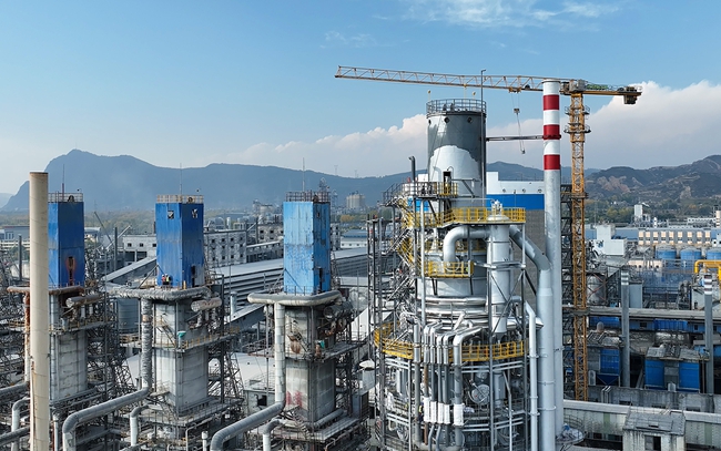 青海宜化套筒窑装置顺利投运(图1) 青海宜化套筒窑装置顺利投运(图1)