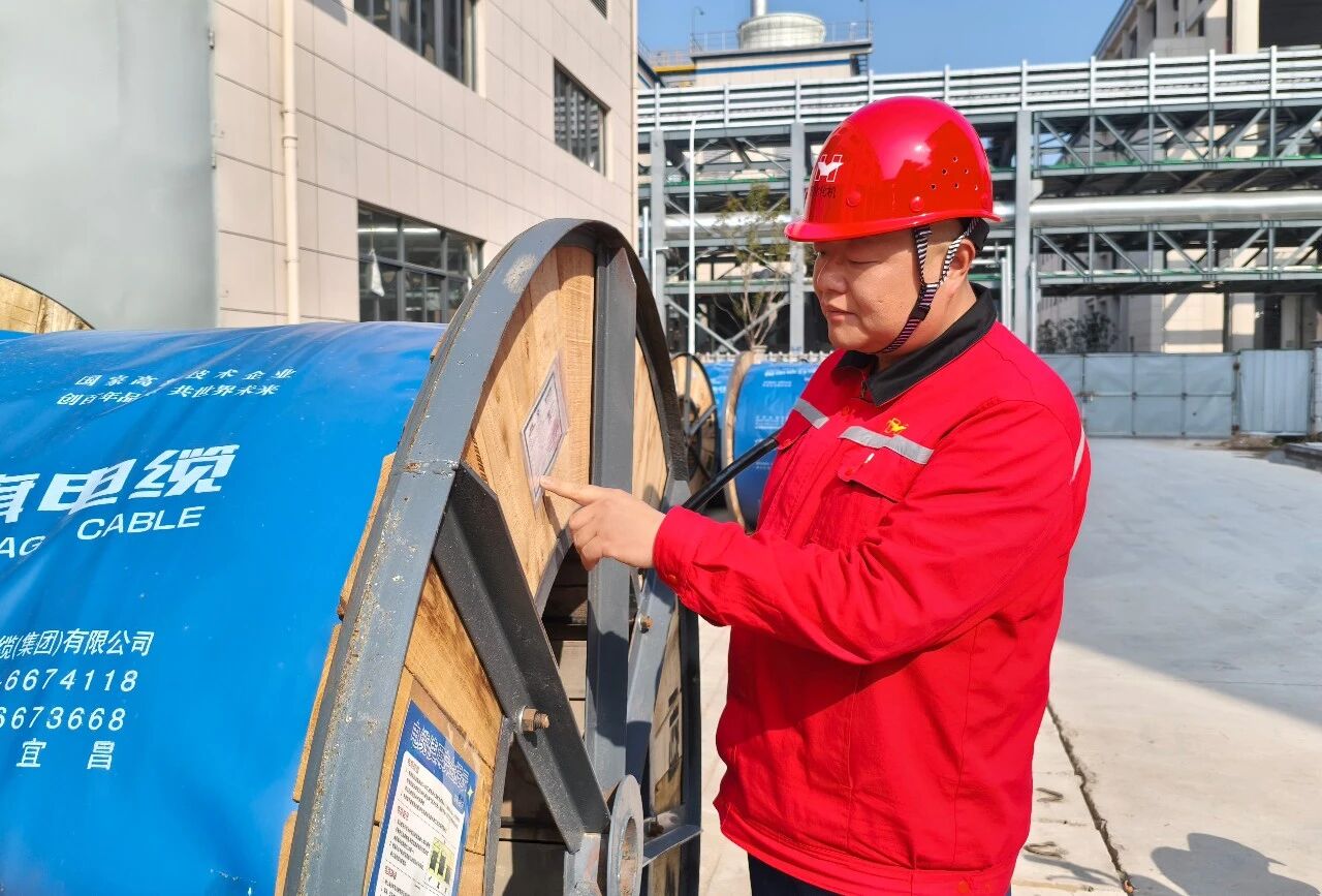 【先进典型】宜化化机邢玉林：扎根一线守初心，实干笃行显担当(图7)