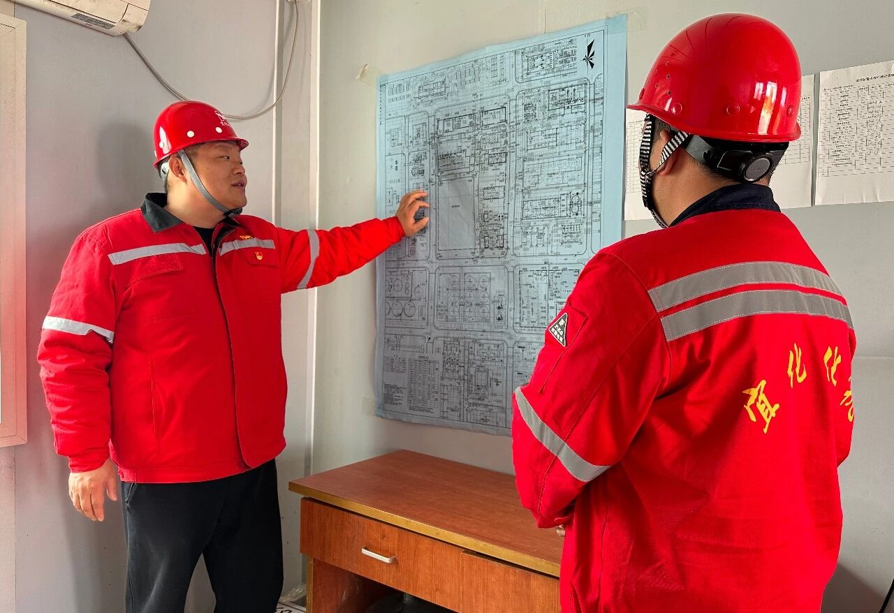 【先进典型】宜化化机邢玉林：扎根一线守初心，实干笃行显担当(图8)