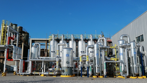 内蒙古宜化氯乙烯气相脱水净化装置一次性开车成功(图1)