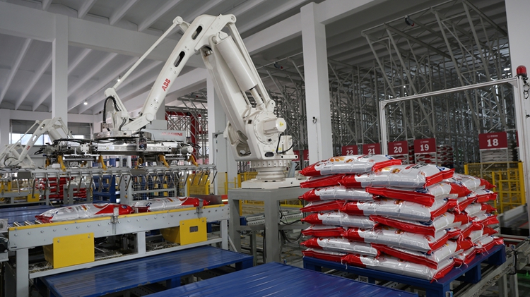 楚星生态聚焦化肥铁路发运，全力保供助春耕(图1)