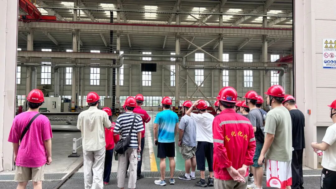 高校学子走进宜化化机 探访高端装备智能制造(图4)