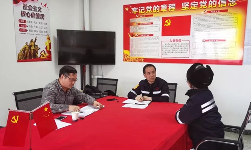 周金平到新疆宜化走访调研 与广大干部职工贴心交流