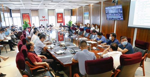 集团召开5月份效益分析与6月份资金计划会暨行政办公会