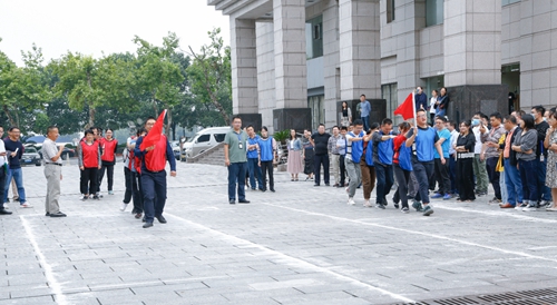 欢度中秋喜迎国庆 宜化集团与宜昌市发改委共同举办趣味运动会