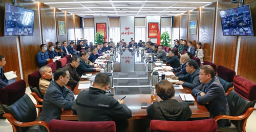 集团行政办公会强调：振奋精神 再接再厉 大战四季度 夺取新胜利