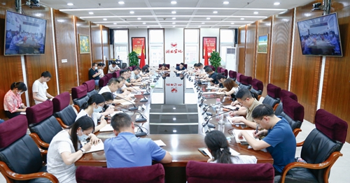 集团召开党务（政务）系统工作会议