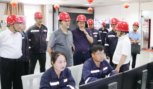 宜昌市政协主席宋文豹一行到青海宜化、青海黎明走访调研