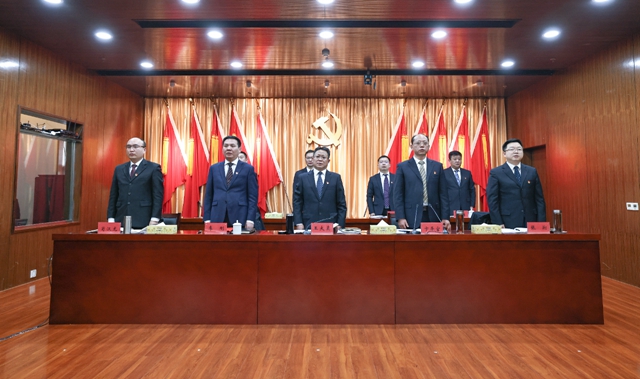 宜化集团2022年度总结表彰暨第七届职工代表大会开幕 卞平官作报告