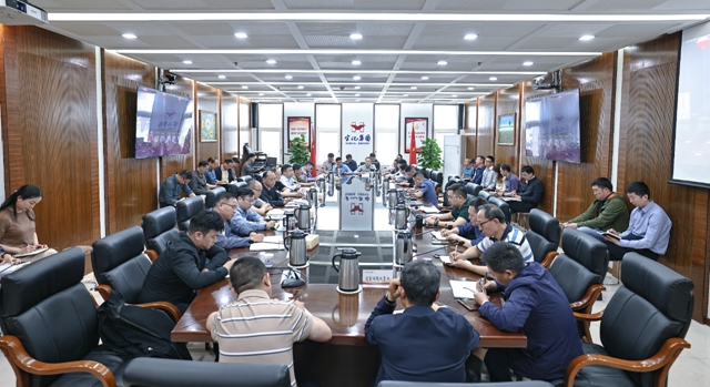 集团召开4月份效益分析会