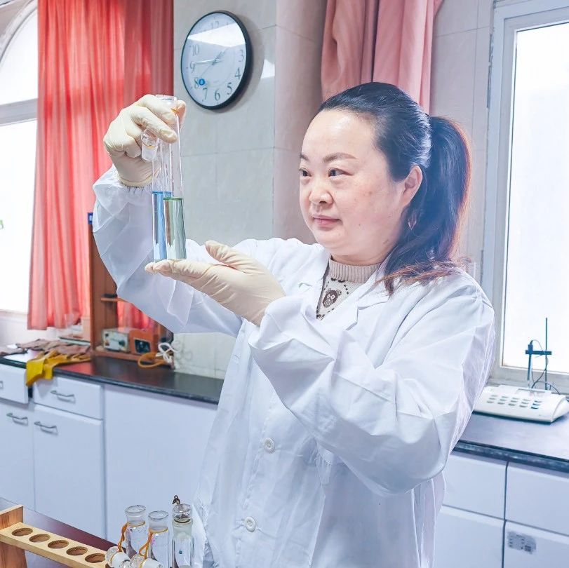 【宜化榜样】股份公司黄冬燕：立足分析岗位，争当技术能手